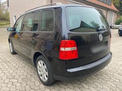 Schwarz Gebraucht 2006 VW Touran Van / Kleinbus | 5.200 € (Teuer)