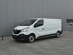 Weiß Gebraucht 2015 Renault Trafic Komfort Van | 14.999 € (Fairer Preis)