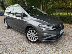 Grau Gebraucht 2018 VW Golf Sportsvan Highline Van / Kleinbus | 16.999 € (Fairer Preis)