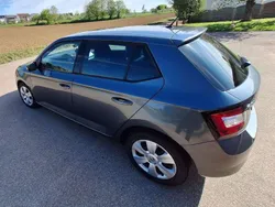 Grau Gebraucht 2016 Skoda Fabia Ambition Kleinwagen | 8.400 € (Guter Preis)