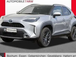 Silbern Gebraucht 2023 Toyota Yaris Cross SUV | 27.489 € (Fairer Preis)