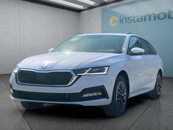 Weiß Gebraucht 2025 Skoda Octavia Kombi | 35.999 € (Teuer)