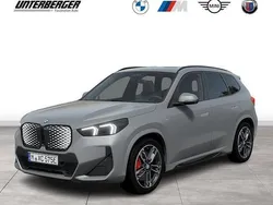 Grau Neu 2025 BMW iX1 Comfort Edition SUV | 65.990 € (Teuer)
