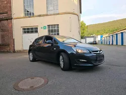 Schwarz Gebraucht 2014 Opel Astra Edition Limousine | 4.500 € (Guter Preis)