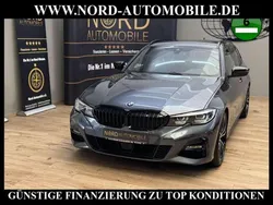 Grau Gebraucht 2021 BMW 320 M Sport Kombi | 28.700 € (Fairer Preis)