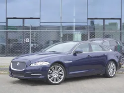 Blau Gebraucht 2011 Jaguar XF Limousine | 12.000 € (Fairer Preis)