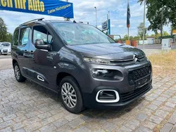 Grau Gebraucht 2019 Citroën Berlingo Feel Van / Kleinbus | 9.599 € (Superpreis)
