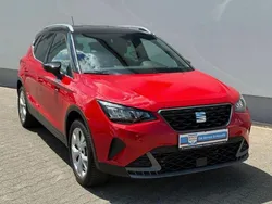Rot Gebraucht 2024 Seat Arona FR SUV | 19.479 € (Fairer Preis)