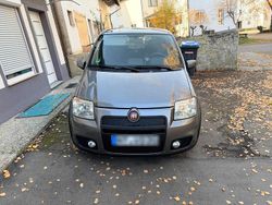 Silber Gebraucht 2006 Fiat Panda Kleinwagen | 5.000 €