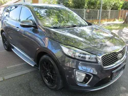 Grau Gebraucht 2015 Kia Sorento SUV | 10.900 €