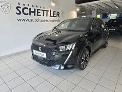 Schwarz Gebraucht 2021 Peugeot e-208 GT Kleinwagen | 18.990 € (Fairer Preis)