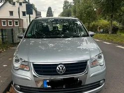 Silber Gebraucht 2009 VW Touran Van / Kleinbus | 5.800 € (Fairer Preis)