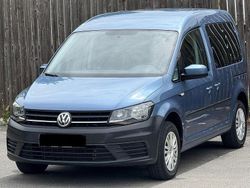 Blau Gebraucht 2016 VW Caddy Trendline Van / Kleinbus | 11.999 € (Fairer Preis)