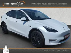 Perl weiss metallic Gebraucht 2021 Tesla Model Y Long Range SUV | 28.990 € (Etwas zu teuer)