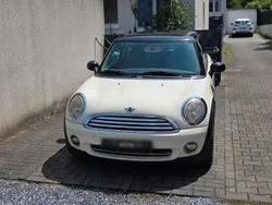 Beige Gebraucht 2008 Mini Cooper Kleinwagen | 3.500 € (Fairer Preis)