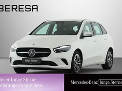 Weiß Gebraucht 2024 Mercedes B220 Progressive Van / Kleinbus | 33.285 € (Superpreis)