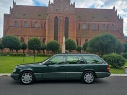 Grün Gebraucht 1994 Mercedes 300 Sportline Kombi | 14.500 €