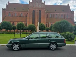 Grün Gebraucht 1994 Mercedes 300 Sportline Kombi | 15.000 €