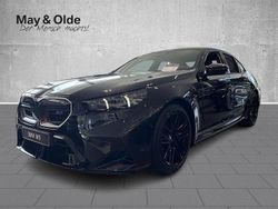 Black sapphire metallic Neu 2025 BMW M5 Sport Line Limousine | 144.990 € (Teuer)
