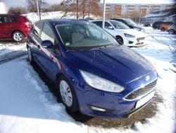 Blau Gebraucht 2016 Ford Focus Business Edition Limousine | 7.777 € (Fairer Preis)