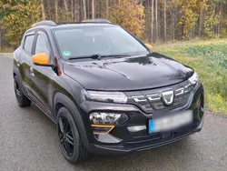 Schwarz Gebraucht 2022 Dacia Spring Kleinwagen | 10.500 € (Fairer Preis)