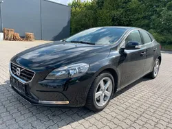 Schwarz Gebraucht 2014 Volvo V40 Kinetic Kombi | 7.000 € (Superpreis)