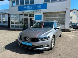 Pyritsilber metallic Gebraucht 2018 VW Passat R-line Kombi | 16.990 € (Guter Preis)