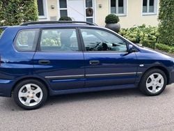 Blau Gebraucht 2004 Mitsubishi Space Star Van / Kleinbus | 3.500 € (Teuer)