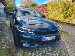 Schwarz Gebraucht 2019 BMW 330 Sport Line Limousine | 30.100 € (Etwas zu teuer)