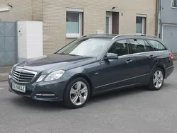 Grau Gebraucht 2012 Mercedes E250 Kombi | 7.950 € (Fairer Preis)