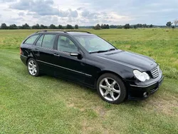 Schwarz Gebraucht 2003 Mercedes C220 Kombi | 2.800 €
