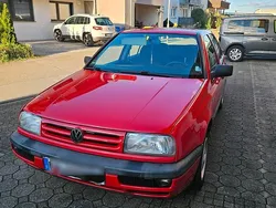 Rot Gebraucht 1995 VW Vento Limousine | 4.999 €