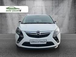 Weiß Gebraucht 2015 Opel Zafira Tourer Style Van / Kleinbus | 6.980 € (Superpreis)