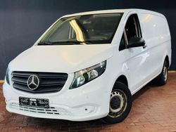 Weiß Gebraucht 2021 Mercedes Vito Van / Kleinbus | 12.590 €