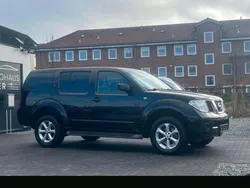 Schwarz Gebraucht 2006 Nissan Pathfinder SUV | 6.900 €