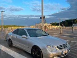 Silber Gebraucht 2003 Mercedes CLK320 Coupé | 7.450 €