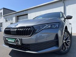 Graphitegrau Gebraucht 2024 Skoda Octavia Kombi | 27.660 € (Guter Preis)