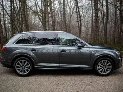 Grau Gebraucht 2021 Audi Q7 S-Line SUV | 54.000 € (Fairer Preis)