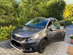 Grau Gebraucht 2019 Peugeot 2008 SUV | 13.900 € (Fairer Preis)