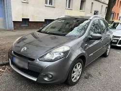 Grau Gebraucht 2012 Renault Clio GrandTour Kombi | 3.350 € (Guter Preis)