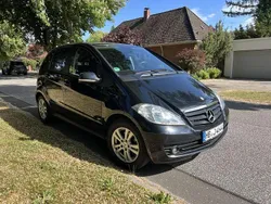 Schwarz Gebraucht 2011 Mercedes A180 Kleinwagen | 5.850 € (Fairer Preis)