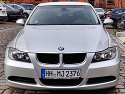Silber Gebraucht 2006 BMW 320 Limousine | 5.500 € (Fairer Preis)