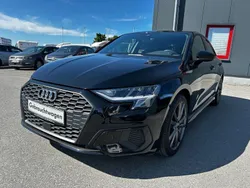 Brillantschwarz Gebraucht 2022 Audi A3 Sportback Sport Limousine | 22.990 € (Guter Preis)