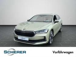 Beige Gebraucht 2024 Skoda Superb Selection Kombi | 45.490 € (Teuer)