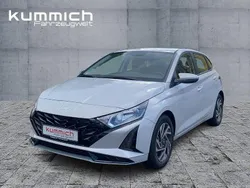 Grau Neu 2025 Hyundai i20 Trend Limousine | 21.690 € (Fairer Preis)