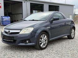 Blau Gebraucht 2008 Opel Tigra Basis Cabrio | 2.950 € (Etwas zu teuer)