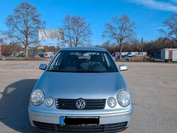 Silber Gebraucht 2005 VW Polo Kleinwagen | 1.600 € (Guter Preis)