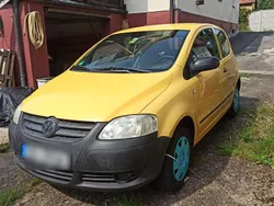 Gelb Gebraucht 2009 VW Fox Kleinwagen | 600 € (Guter Preis)