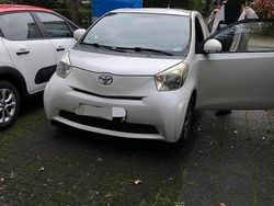 Weiß Gebraucht 2009 Toyota iQ Kleinwagen | 1.500 € (Guter Preis)