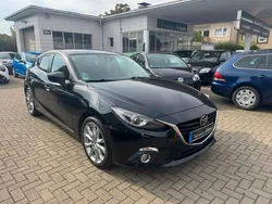 Schwarz Gebraucht 2016 Mazda 3 Sports-Line Limousine | 10.799 € (Fairer Preis)